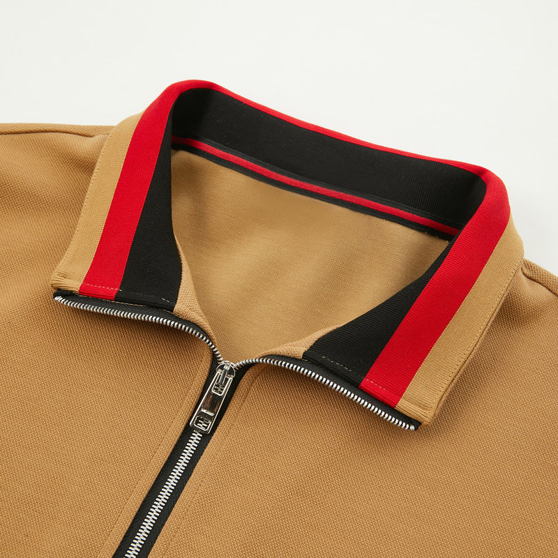 Logo tùy chỉnh Đen trắng thiết yếu phù hợp áo phông cho nam giới cho vẻ ngoài thời trang