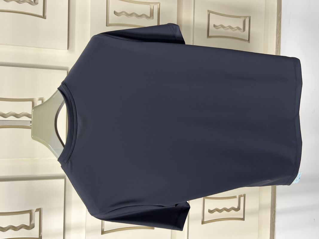 Áo thun thể thao nam Đen Thiết bị thể thao thông thường màu đen - Tay áo ngắn - Áo thun và quần, vải thở với tính năng bảo vệ tia cực tím